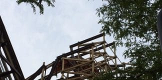 VIDEO: #Goliath’s dive loop and zero-g roll.