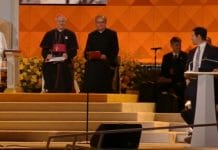 Mark Wahlberg asks Pope Francis for forgiveness for ‘Ted’