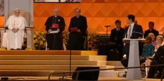 Mark Wahlberg asks Pope Francis for forgiveness for ‘Ted’