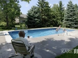 Lonely after wife’s death, 94 year-old man puts in pool for neighborhood kids