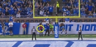 Cameraman takes 58-yard field goal to groin, keeps shooting