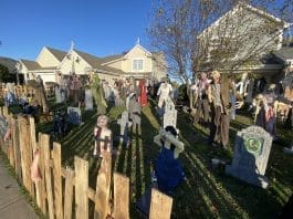 Halloween Houses: Creepers on Carlton in Crest Hill